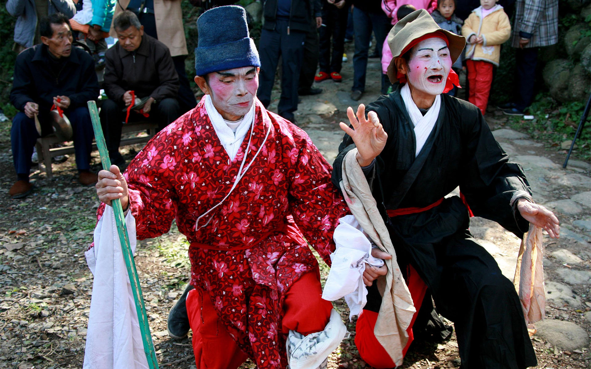2008年11月9日，安徽黄山，当地民间演员正在演出祁门目连戏。/视觉中国