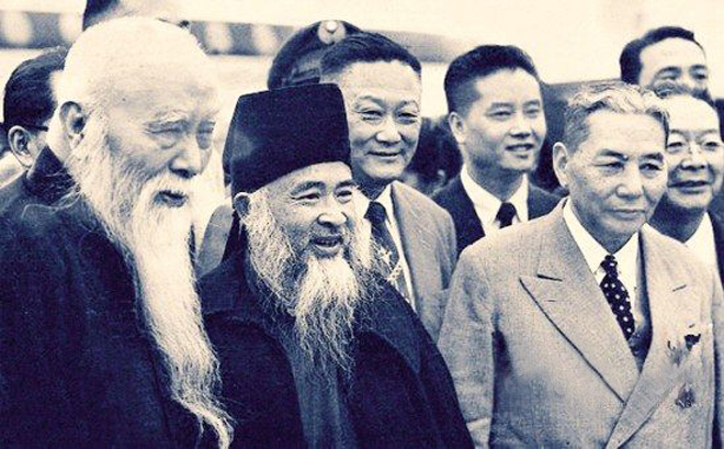 1959年于右任（前排左）、张大千（前排中）、张群（前排右）合影