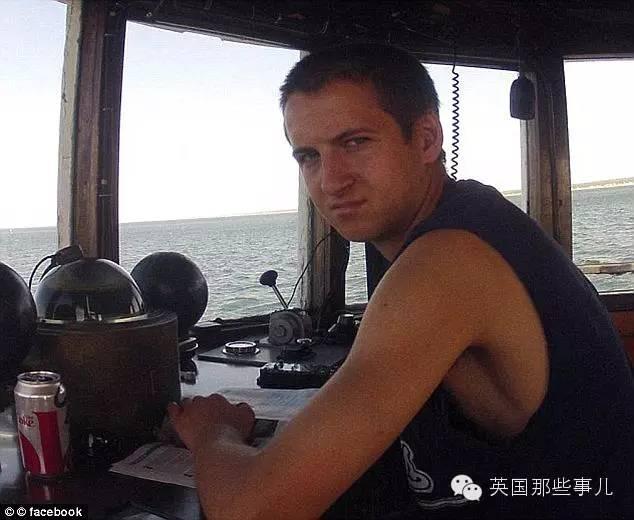 她给抑郁症男友发出上百条怂恿自杀的短信。几天后，他自杀身亡...