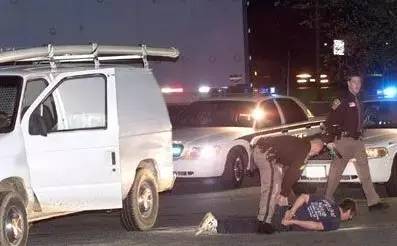 嫖娼？猝死？人大雷某案真相都藏在细节里！