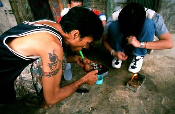 泰国司法部长称要&ldquo;冰毒合法化&rdquo; 网友：疯了？