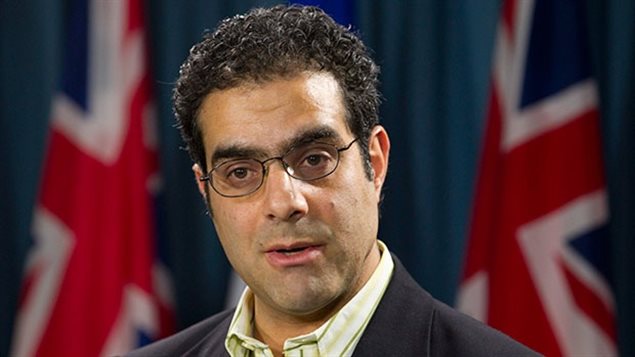 加拿大教授Attaran是给世卫公开信的起草者之一