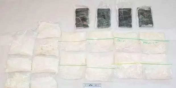 新西兰警察与世界级黑帮的第一次较量!首战告捷,让所有猖狂的黑帮为之一震