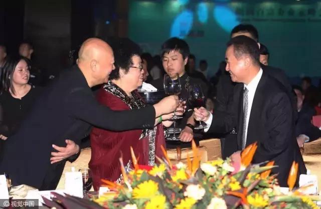 “唐僧”妻子问鼎全球女富豪,师傅果然是最成功的人!