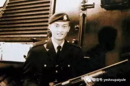 他是香港最臭名昭著的双面魔警,曾制造两起杀警奇案
