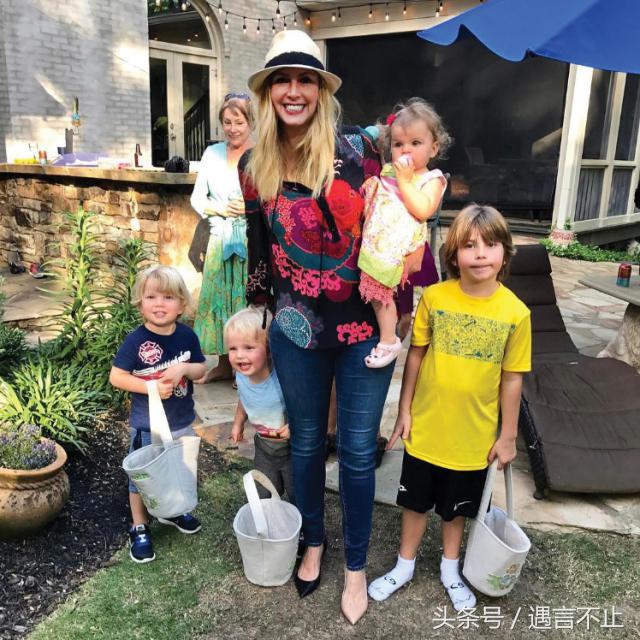 从两次不及格学渣, 到最年轻女亿万富翁, 只因她给袜子剪了一刀！