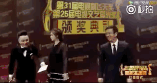 刘涛蒋欣姐妹情崩了?二人贡献史上最尴尬同框