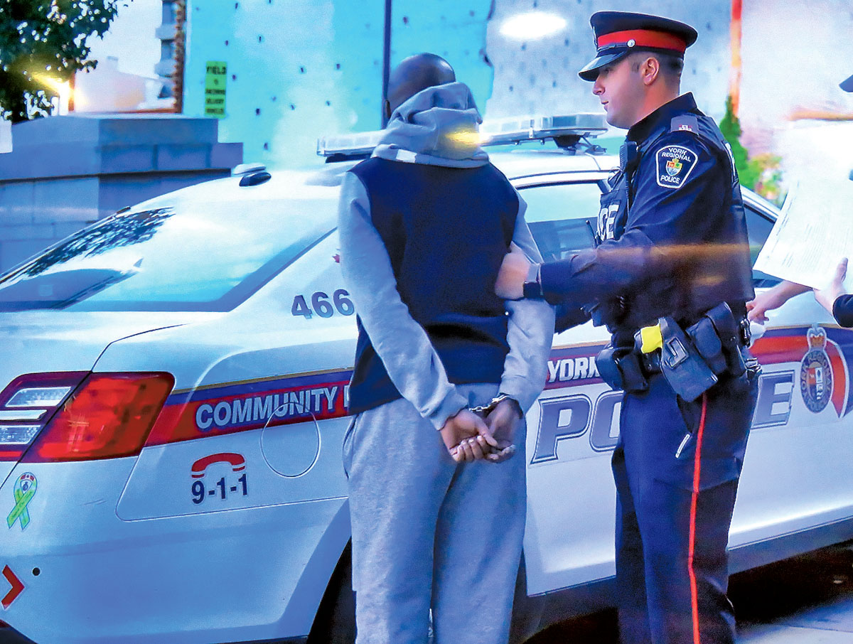 ■警方发布是次捣破人口贩运暨操纵卖淫集团之拘捕行动影片。