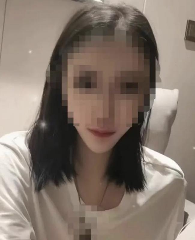 揪心!“血奴”事件曝光后,23岁中国女子失踪!有人用其微信向父母勒索20万 揪心!“血奴”事件曝光后,23岁中国女子失踪!有人用其微信向父母勒索20万
