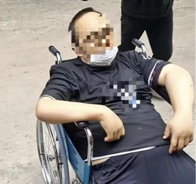揪心!“血奴”事件曝光后,23岁中国女子失踪!有人用其微信向父母勒索20万 揪心!“血奴”事件曝光后,23岁中国女子失踪!有人用其微信向父母勒索20万
