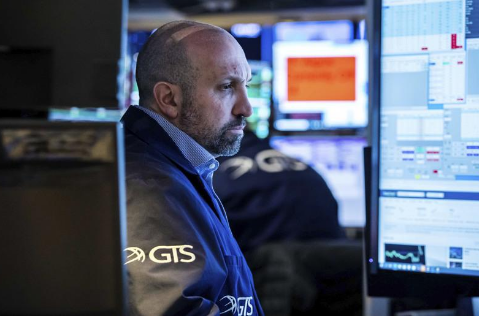 美股下挫 道琼指数暴跌超550点 那指重挫 美股下挫 道琼指数暴跌超550点 那指重挫