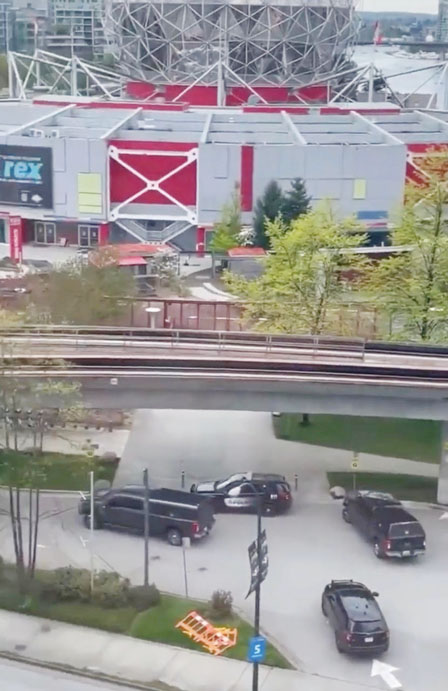赛道发现可疑装置 温哥华马拉松延误1小时 赛道发现可疑装置 温哥华马拉松延误1小时