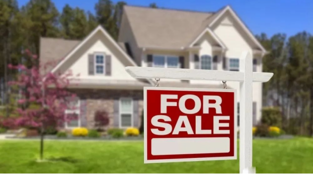 崩了！加拿大房屋销量和价格将大幅下调，利率年底将攀升至3.25%
