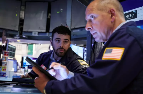 美股早盘全面上涨 投资人屏息等待美联储决策 美股早盘全面上涨 投资人屏息等待美联储决策