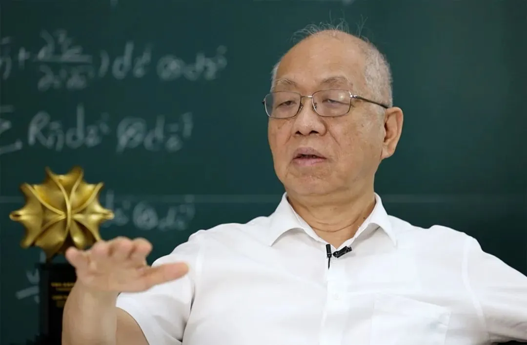 丘成桐：为何很多中国学生擅长做题 却成不了大数学家？