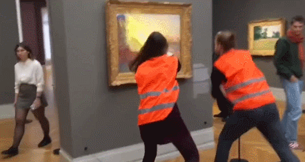 “环保人士”又袭莫奈1.1亿画作、英王蜡像 “环保人士”又袭莫奈1.1亿画作、英王蜡像