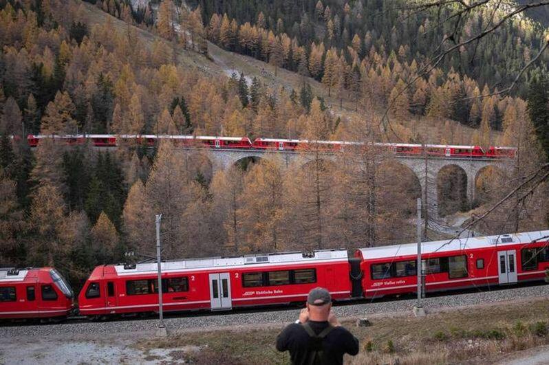 瑞士雷蒂亞鐵路公司10月29日開通長約1.9公里、重達2990公噸的載客火車，並...