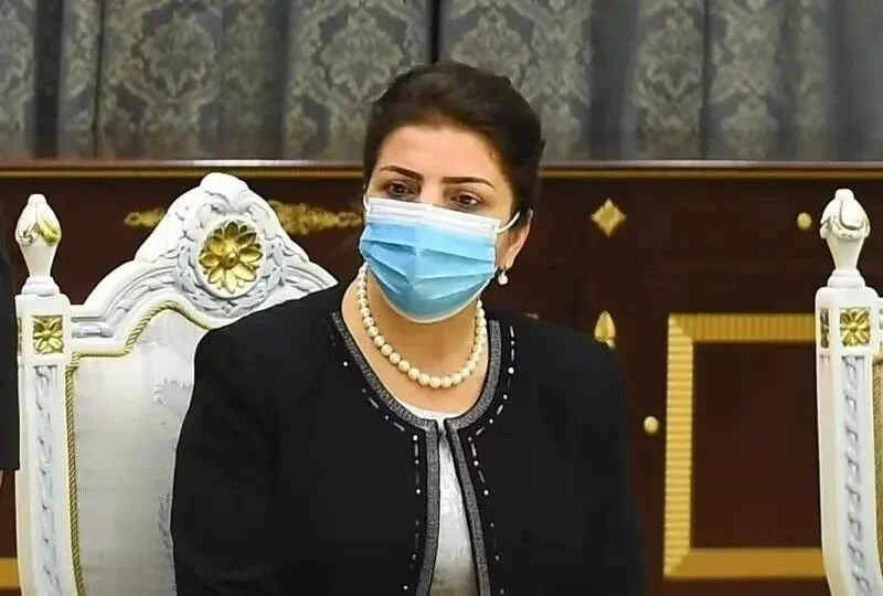 鲁赫肖娜&middot;埃莫马利