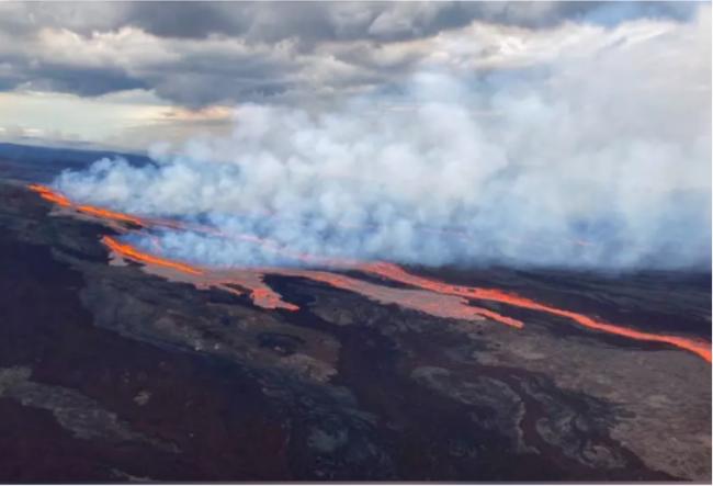 警戒升级！平静近40年：世界最大活火山再次爆发