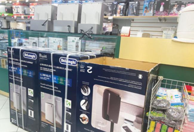 空调销售随热浪升温 家电店:近百台空调已售罄 空调销售随热浪升温 家电店:近百台空调已售罄