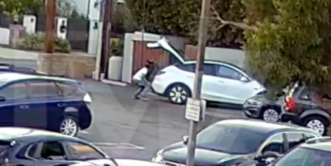 华裔女惨遭白人丈夫肢解抛尸,视频曝光 邻居揭… 华裔女惨遭白人丈夫肢解抛尸,视频曝光 邻居揭…