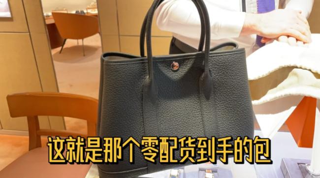 大批多伦多华人入境遭严查 查这个更细... 大批多伦多华人入境遭严查 查这个更细...