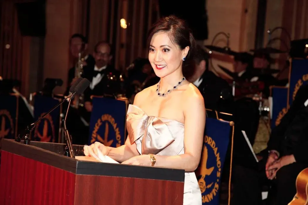 &middot;2010年，赵安吉在林肯中心的纽约城市歌剧院秋季晚宴上。