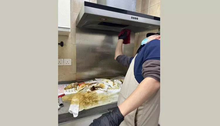 研究生也去干保洁了,“存钱最重要”