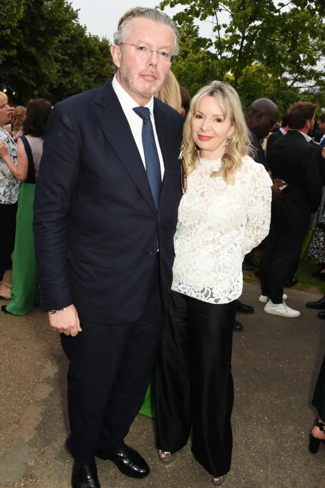 英亿万富翁心碎:妻子患癌去世,第一任吸毒殒命 英亿万富翁心碎:妻子患癌去世,第一任吸毒殒命