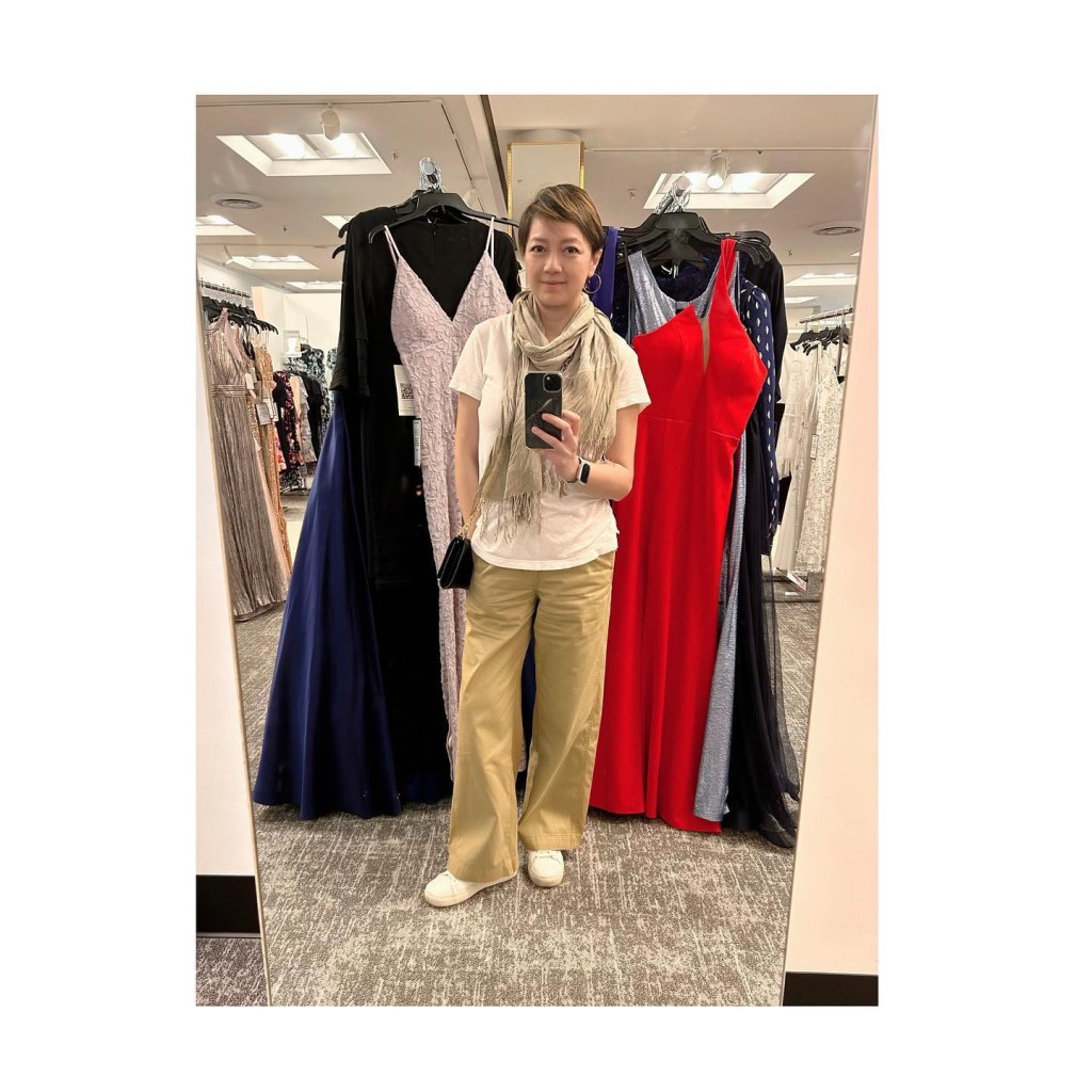 大多是单人相。 大多是单人相。