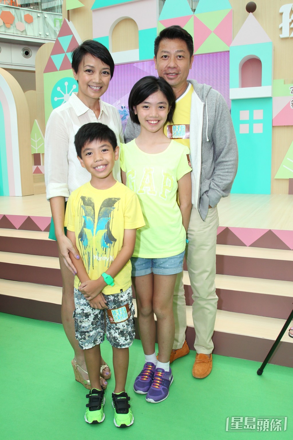 杨婉仪一家四口昔日不时亮相不同公开活动。 杨婉仪一家四口昔日不时亮相不同公开活动。