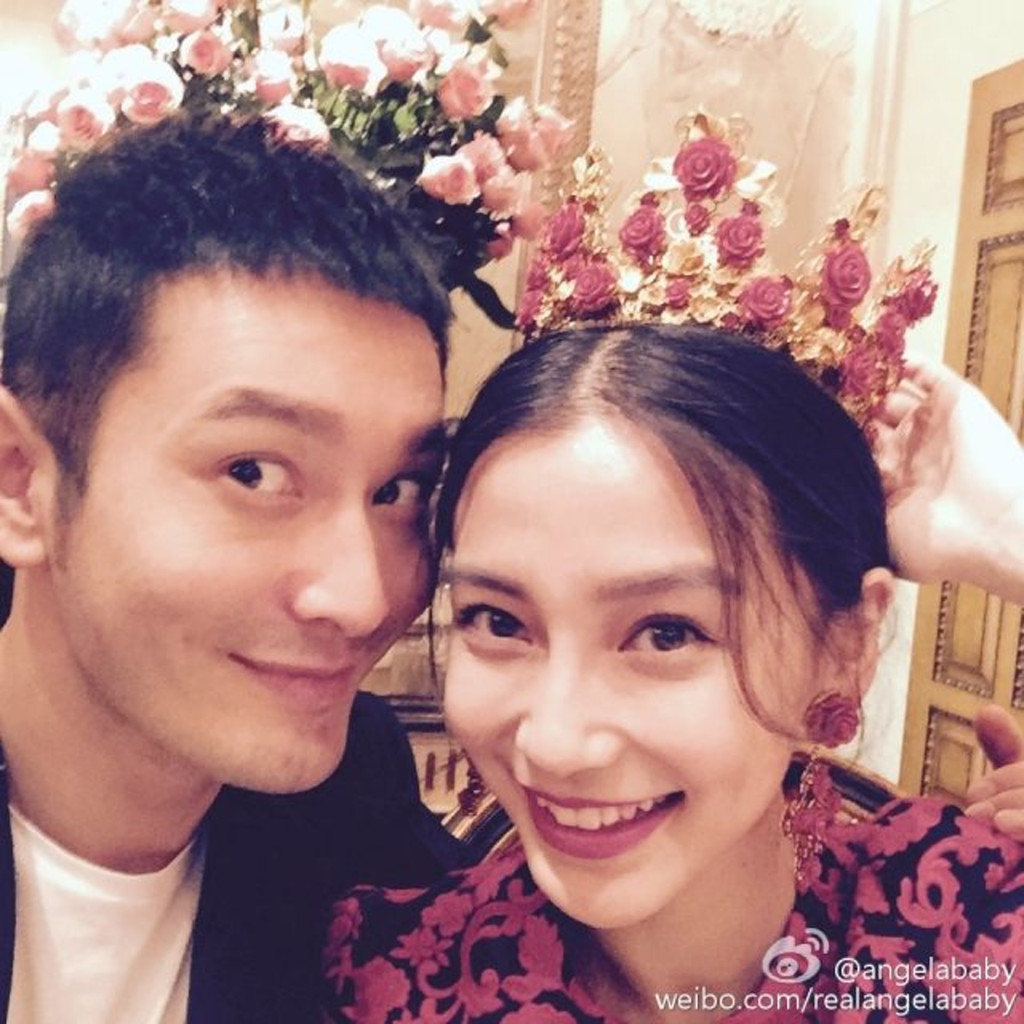 黄晓明在2022年1月结束与小12岁前妻Angelababy(杨颖)的七年婚姻。 黄晓明在2022年1月结束与小12岁前妻Angelababy(杨颖)的七年婚姻。