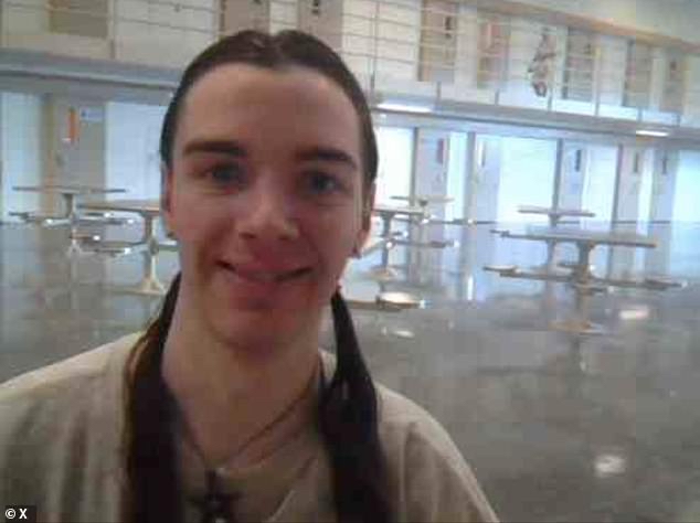 布莱恩・金(Bryan Kim)谋杀父母被判终身监禁。 X 布莱恩・金(Bryan Kim)谋杀父母被判终身监禁。 X