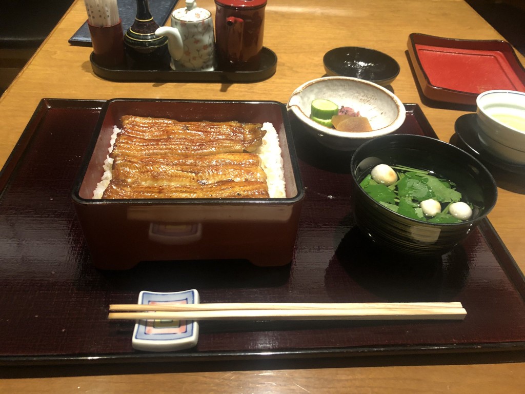 &ldquo;日本桥伊势定&rdquo;有多间分店。（X@rinaty_xxx）