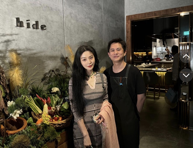 范冰冰近日与多位名人合影。 范冰冰近日与多位名人合影。