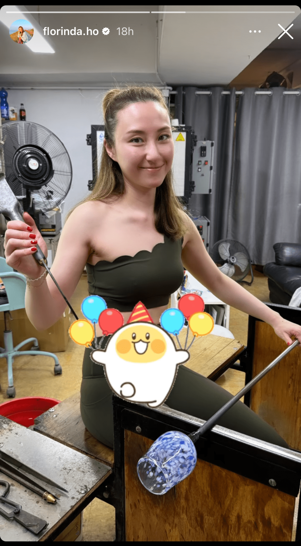 何超云素颜真面目示人,穿上泰山装bra top及瑜伽裤,展现美好身材! 何超云素颜真面目示人,穿上泰山装bra top及瑜伽裤,展现美好身材!