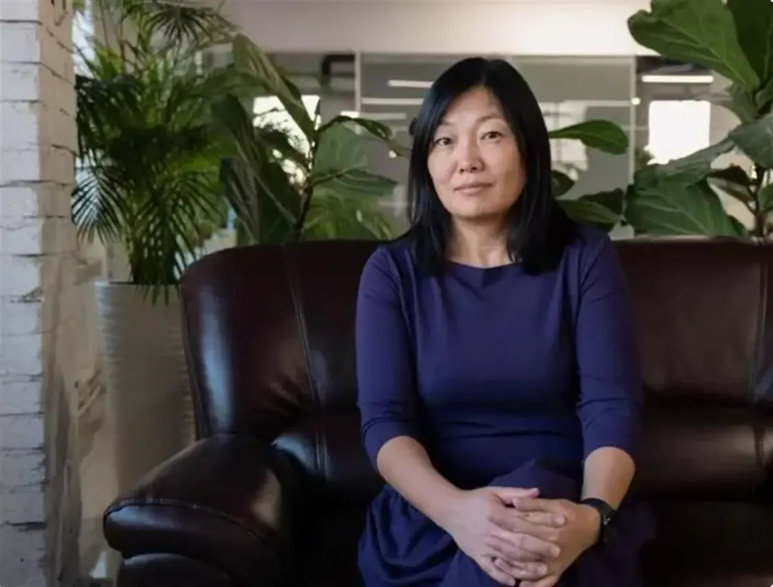 俄女首富与丈夫在办公室枪战?致2死7伤 曝财产纠纷