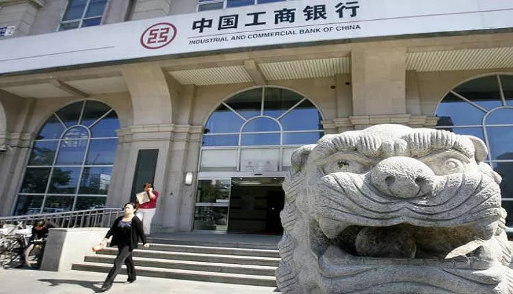 逾4万银行员工“集体逃亡” 中国金融系统“等待”崩盘