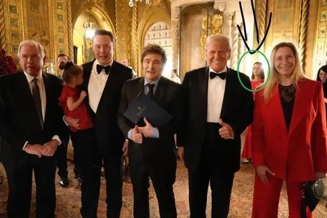 马斯克罕见带娃妈到特朗普庄园 &ldquo;一家四口&rdquo;散步