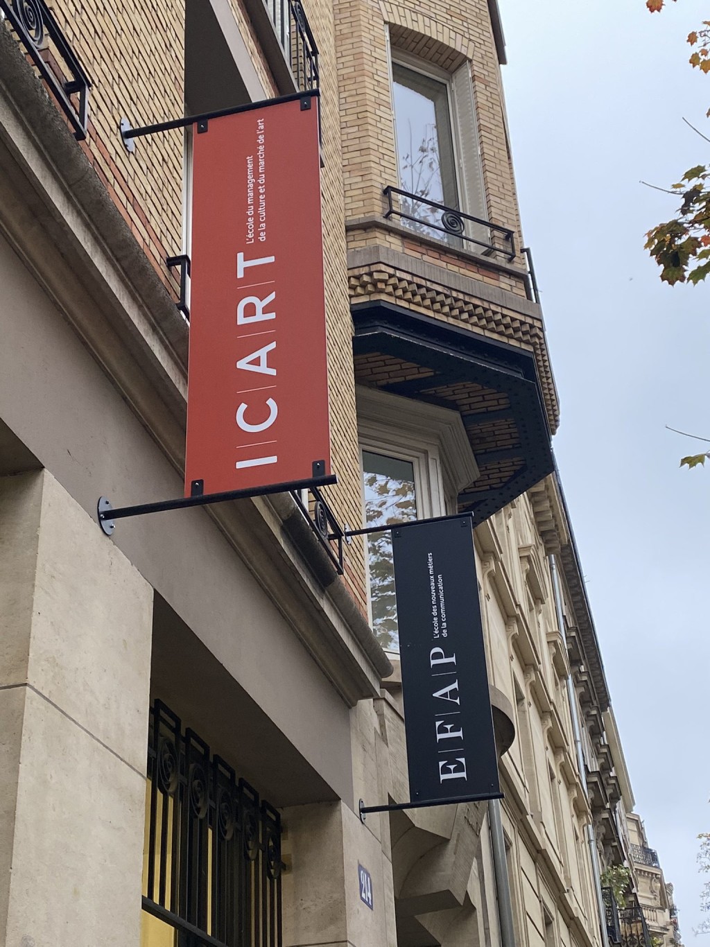 据知伊莉莎白在法国文化艺术管理学院(ICART Paris)念书。 X 据知伊莉莎白在法国文化艺术管理学院(ICART Paris)念书。 X