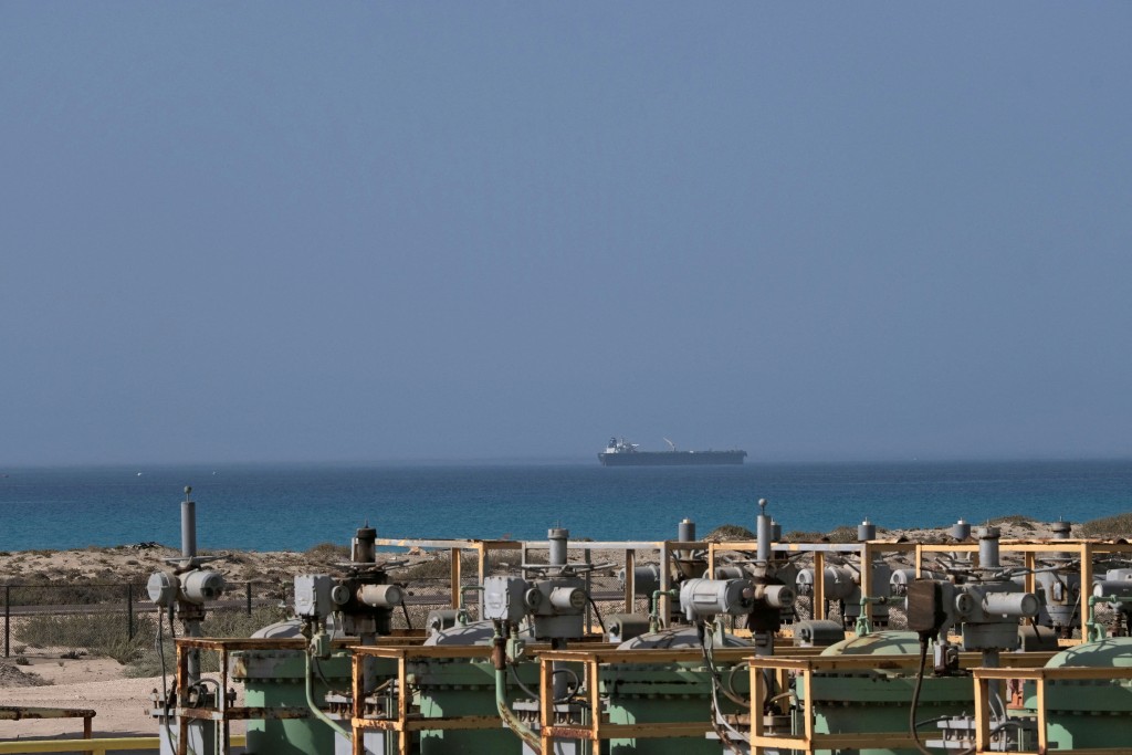 特朗普未有表明将针对哪些国家的石油及天然气，图为利比亚的石油设施。路透社