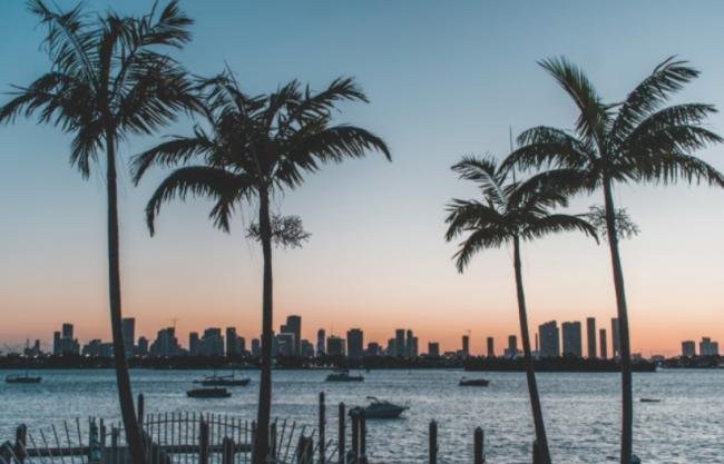 加拿大人狂抛在美房产 经纪崩溃:50%客户都跑了