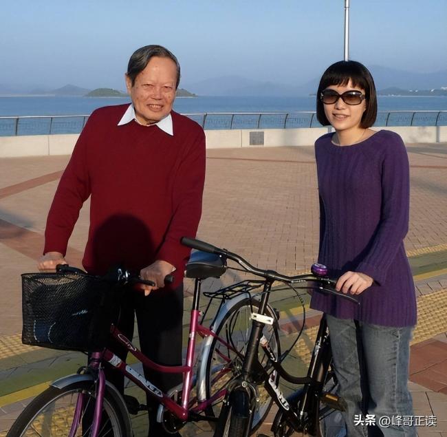 杨振宁与长子的一通电话，暴露了翁帆真实地位