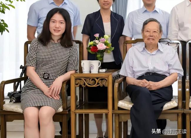 杨振宁与长子的一通电话，暴露了翁帆真实地位