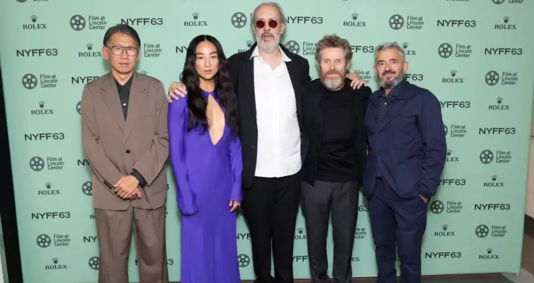 格蕾塔&middot;李与《晚年成名》剧组