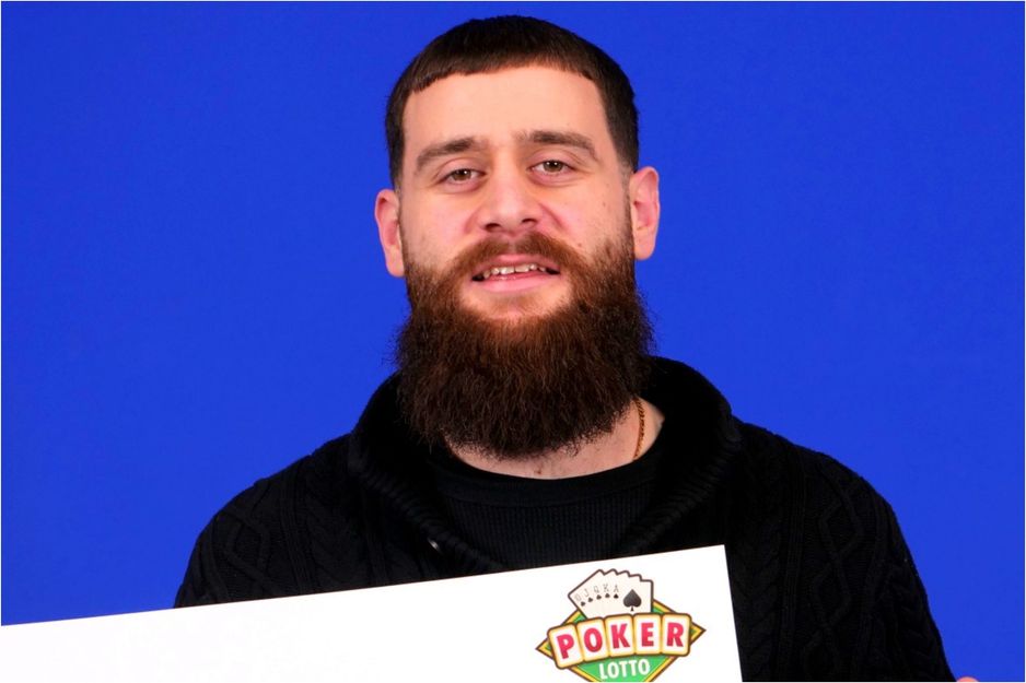 彩票玩家在加油站发现中奖,竟然没有加油就离开