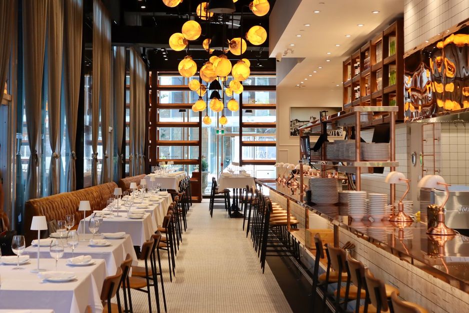 温哥华全新290席餐厅内景,拥有加拿大最大的罗马风格披萨炉