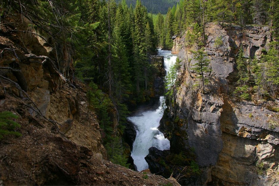 不幸的徒步旅行事故导致三人确认遇难