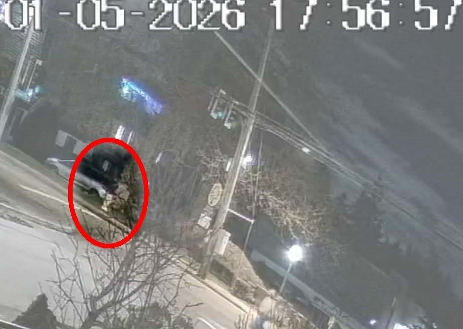 列治文皇家骑警正在寻找一位可能的目击者,涉及1月5日的行人碰撞事件。照片由列治文皇家骑警提供