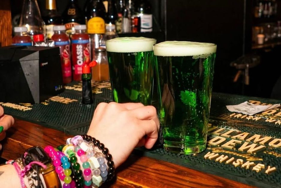 温哥华12家爱尔兰酒吧,圣帕特里克节必去